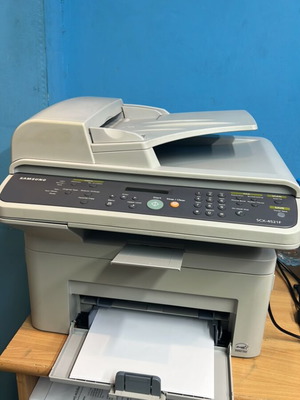 Samsung SCX-4521F εκτυπωτής σαν καινούργιο με γεμάτο toner