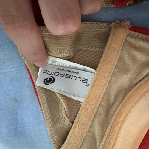Bluepoint red swimsuit top used, size M