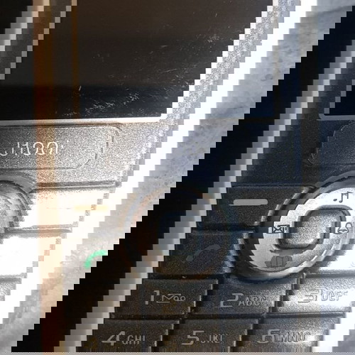 Sony Ericsson J100i