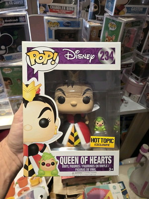 Funko Pop Queen of Hearts like new
