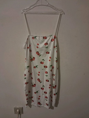 White dress with cherries Shein, like new, size S