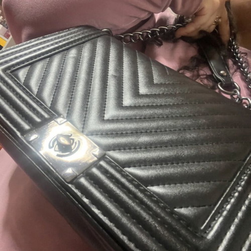 River Island black shoulder bag with silver chain like new