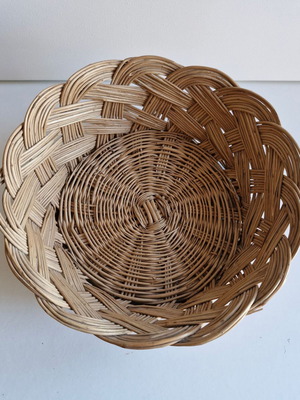 Church bread basket 27cm new