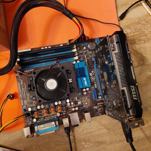 Asus M5A78L LE motherboard with AMD FX 6300 6-core CPU and stock cooler like new