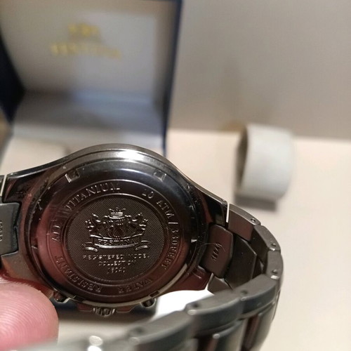 Festina titanium watch like new, black