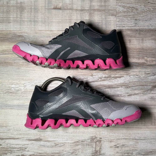 Reebok ZigTech women's running sneakers grey mesh pink sole US 7.5 EU 38