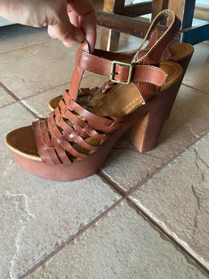 Migato platform sandals like new, size 40, brown with wooden heel