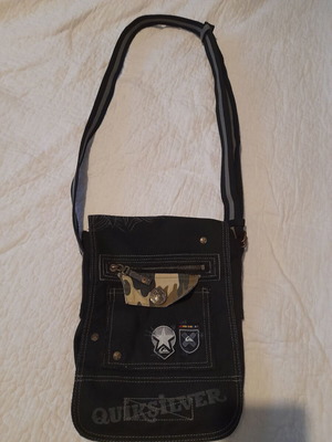 Quiksilver crossbody bag like new