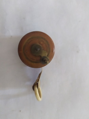 Γαλλική μεζούρα μεταχειρισμένη, περίπου 1900, ξύλινη με μπρούτζινα και κοκάλινα μέρη