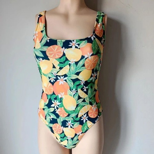 Old Navy one-piece swimsuit like new, size S 36 8