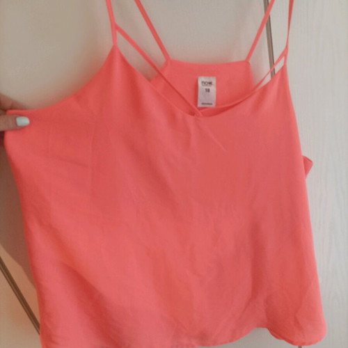 Tank tops pack of 5 used, size large, multicolor, H&M and Now
