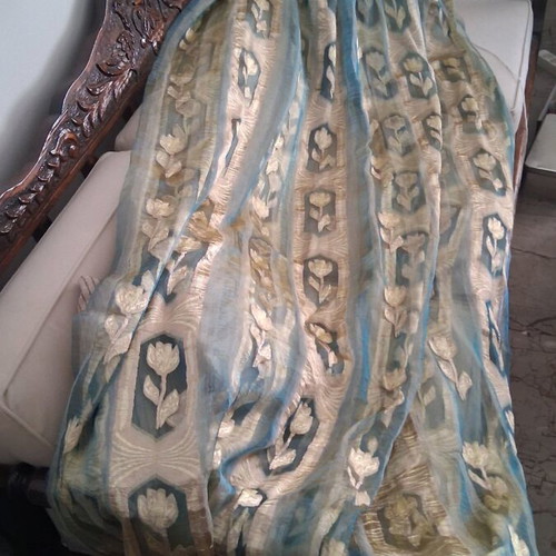 Curtain like new thin organza with embossed flowers 2.32x3.00