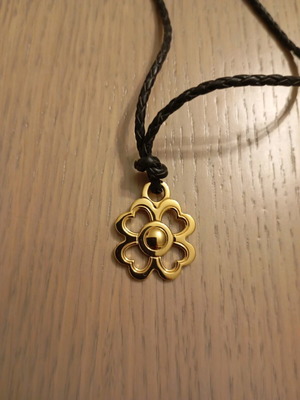 Four-Leaf Clover Necklace new