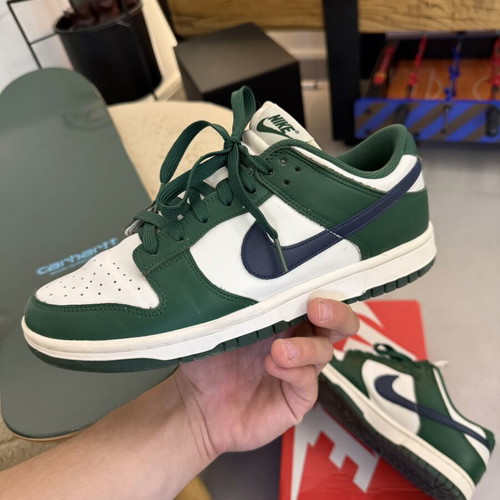 Nike Dunks sneakers size 42 like new, green