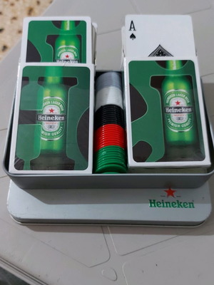 Μεταλλική θήκη Heineken συλλεκτική 2010 με τράπουλες και μάρκες μεταχειρισμένη