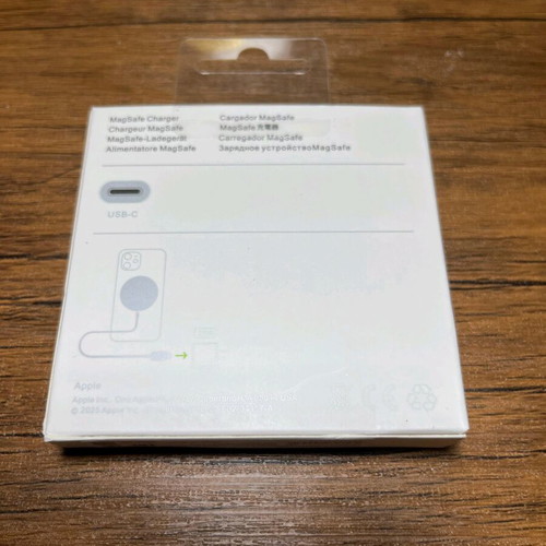 Apple MagSafe Charger new, open box