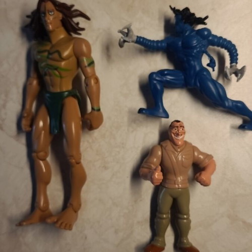 Tarzan figures set of 2, like new