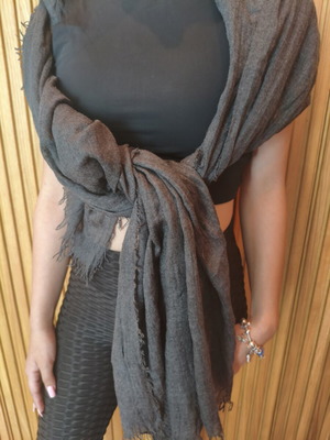 Scarf gray used