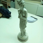 Statue of semi-nude bathing woman used, height 39cm