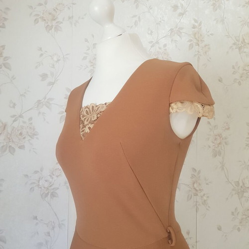 Dress Desiree size S like new, brown pleated with lace details