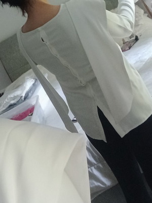 Women's blouse like new, white, size L with scarf and back buttons