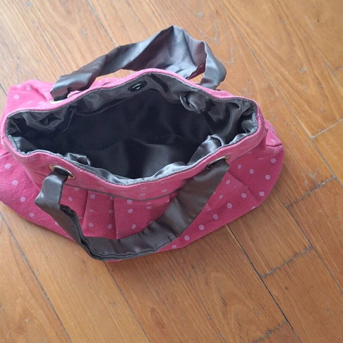 Girls' pink polka dot bag with gray satin like new