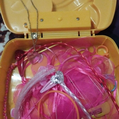 Disney Belle suitcase used with gift accessories