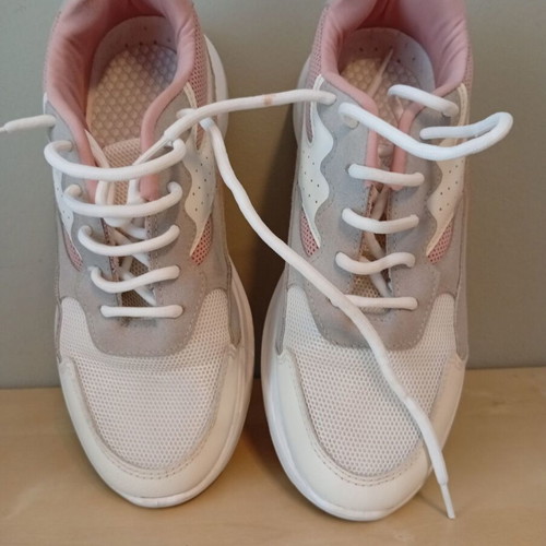 Marquiiz Women's Athletic Sneakers Size 39 Like New White Pink Gray Suede