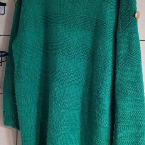 Dress used green with gold buttons on shoulders, size L