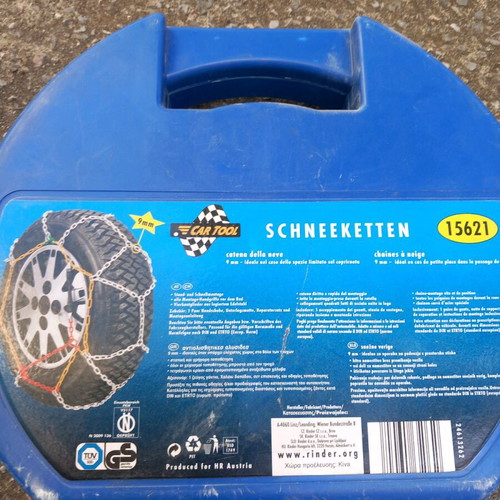 Snow Chains like new, anti-slip covers