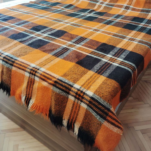 Rhodope wool blanket like new, orange, 155x230 cm