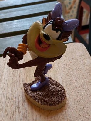 Tasmanian She Devil figure like new