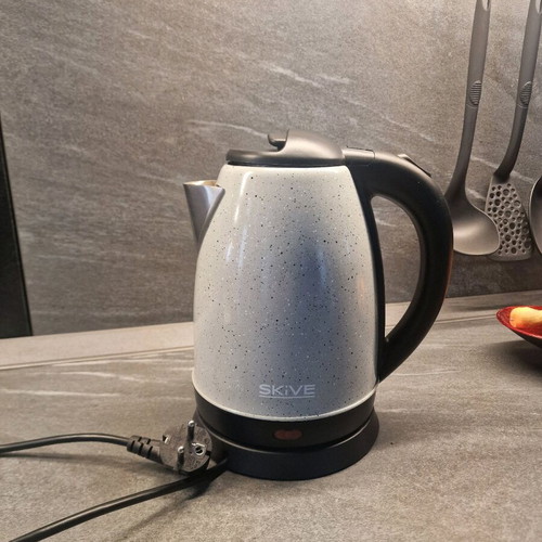 Kettle new 2200W stainless steel with 1.7L capacity