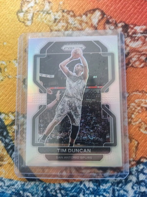 2021-22 Silver Prizm Tim Duncan Card like new