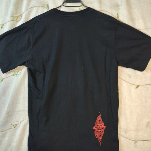 Dickies T-shirt size M black with Y2K tribal print like new