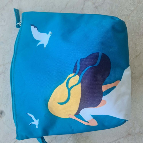 Yves Rocher toiletry bag like new, limited edition summer design