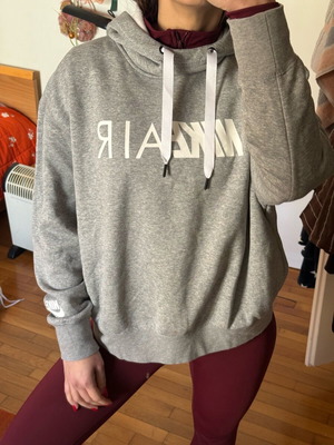 Nike sweatshirt like new, grey, with pockets