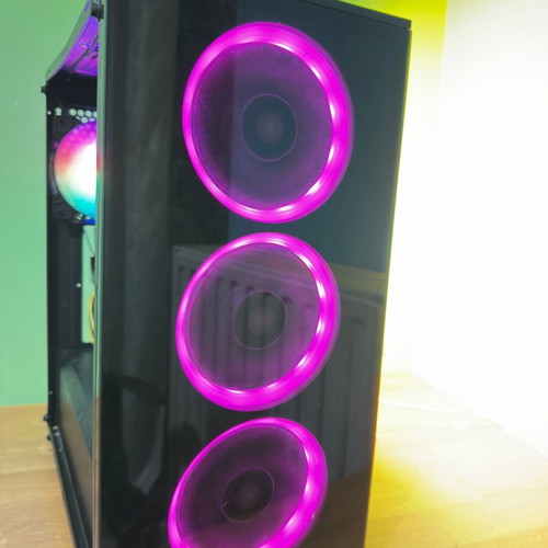 Gaming PC like new with NVIDIA RTX 3060 and AMD Ryzen 5 5600X