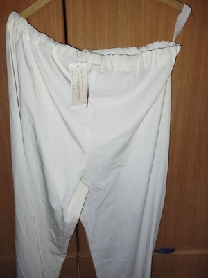 Italian white pants M new with small tears