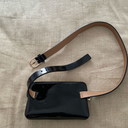 Kate Spade New York waist bag, black patent leather