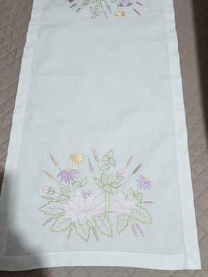 Table runner white embroidered with pastel colors like new