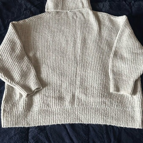 Zara white sweater like new, size M/L, oversize