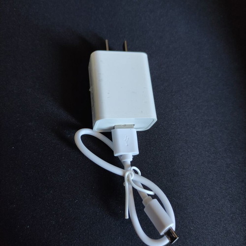 US Charger with Micro USB Cable new, model BQ-020