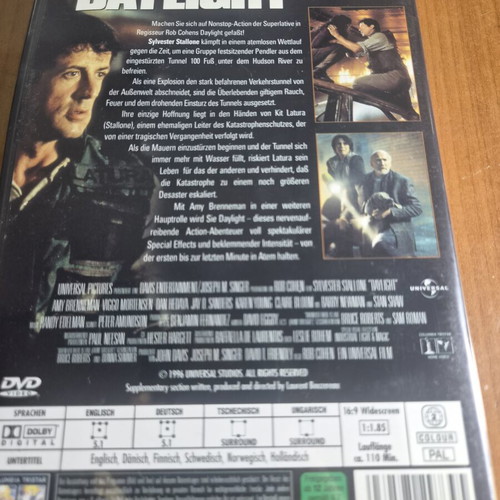 Daylight DVD Widescreen Edition like new, action adventure