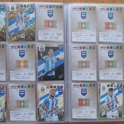 FIFA 365 2017-2018 Adrenalyn XL album with 374/459 cards like new