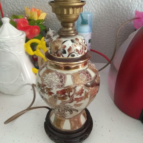 Table lamp used, vase height 26 centimeters