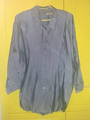 Vintage women's shirt from ΚΩΝΣΤΑΝΤΟΠΟΥΛΟΙ ΑΘΗΝΑΙ like new, size M, white and gray