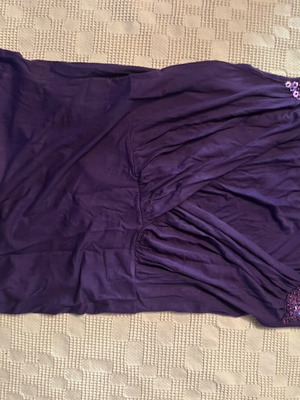 Purple dress top medium size used