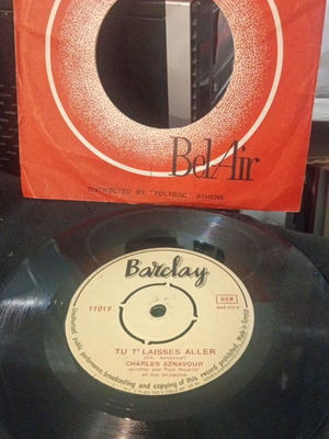 Charles Aznavour Les Deux Guitares vinyl record used, pop