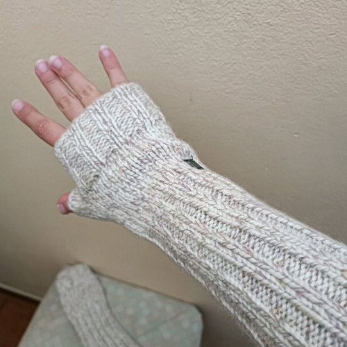 Bench knitted arm warmers new, beige with thumb holes